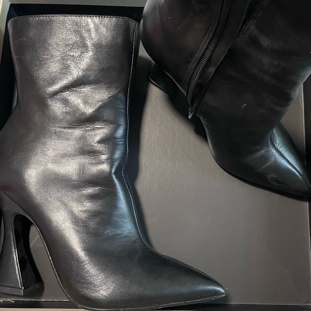 Steven madden black boots